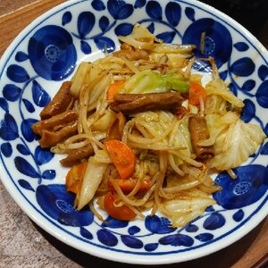 キャベツともつの味噌炒め